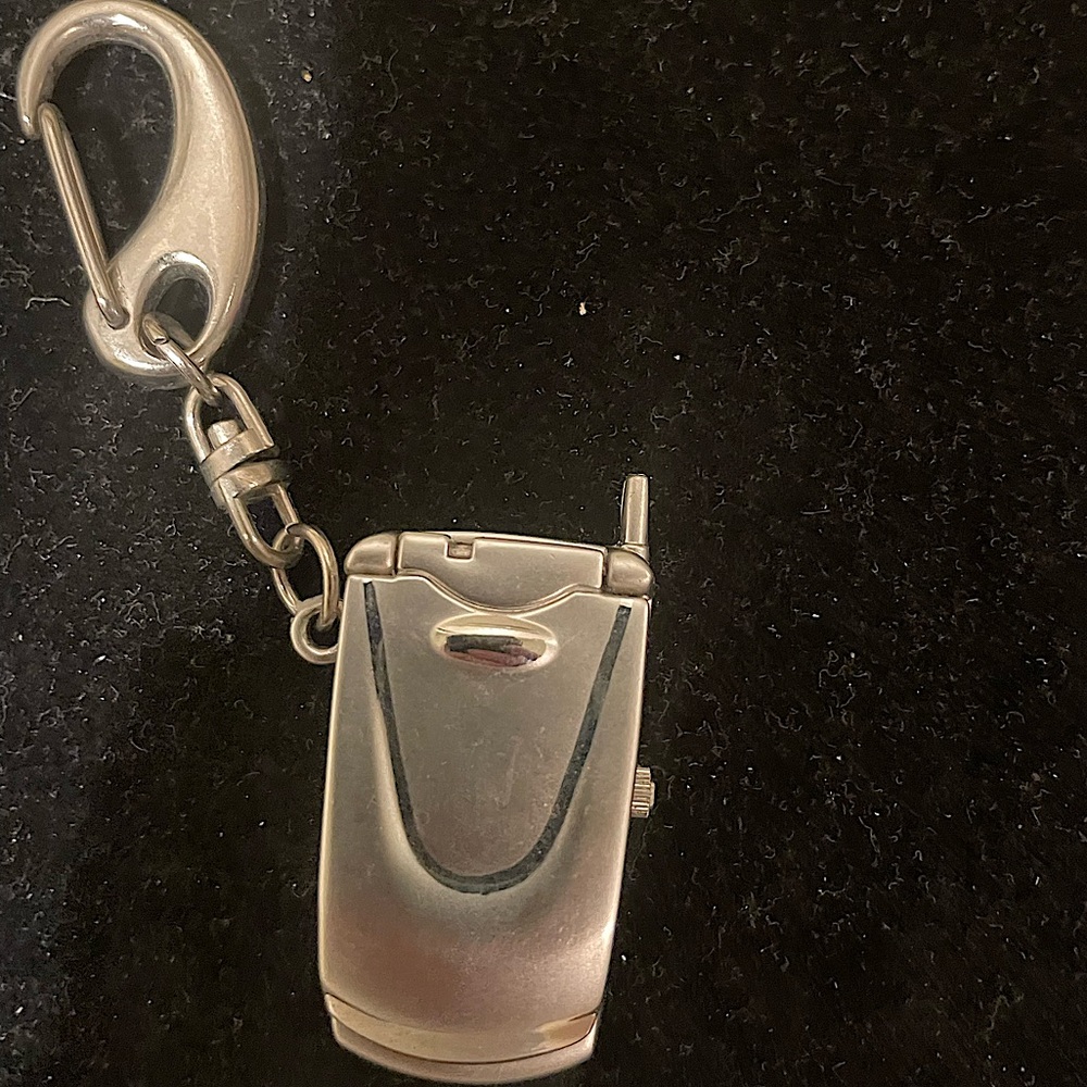 ⬇️Vtg Daniel David Collection unisex stainless steel flipphone clock keychain